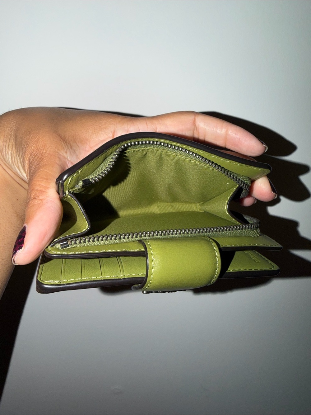 Coach Signature Bag + Matching Green Wallet Set - Picture 8 of 10